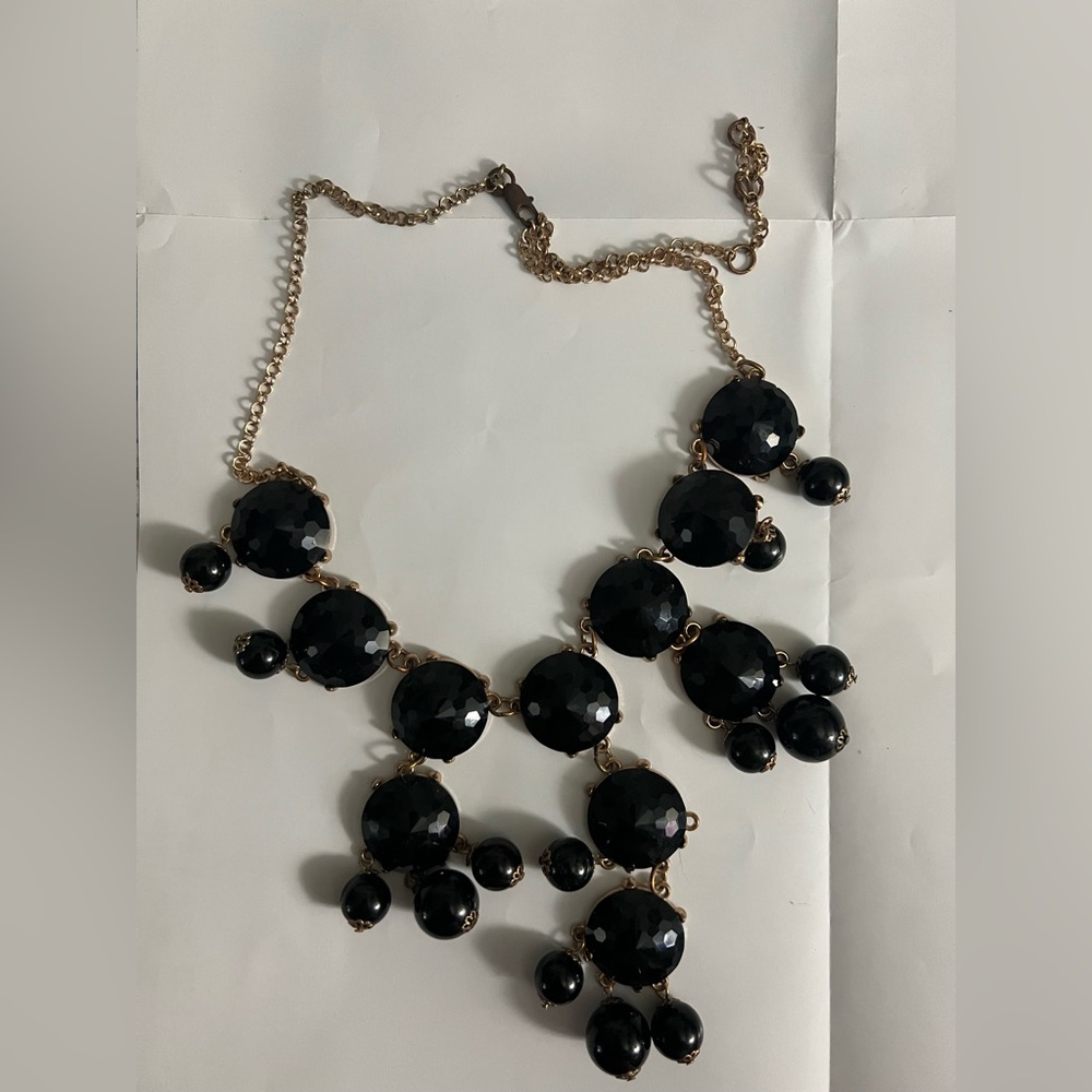 Elegant Black Statement Necklace